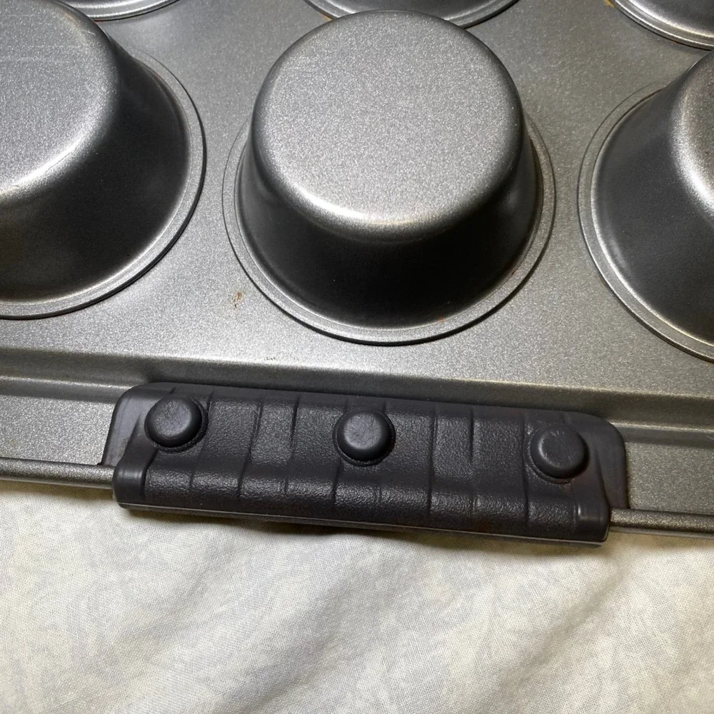 Anolon 12 Cup Nonstick Muffin Cupcake Pan Bakeware Silicone Grip Handles